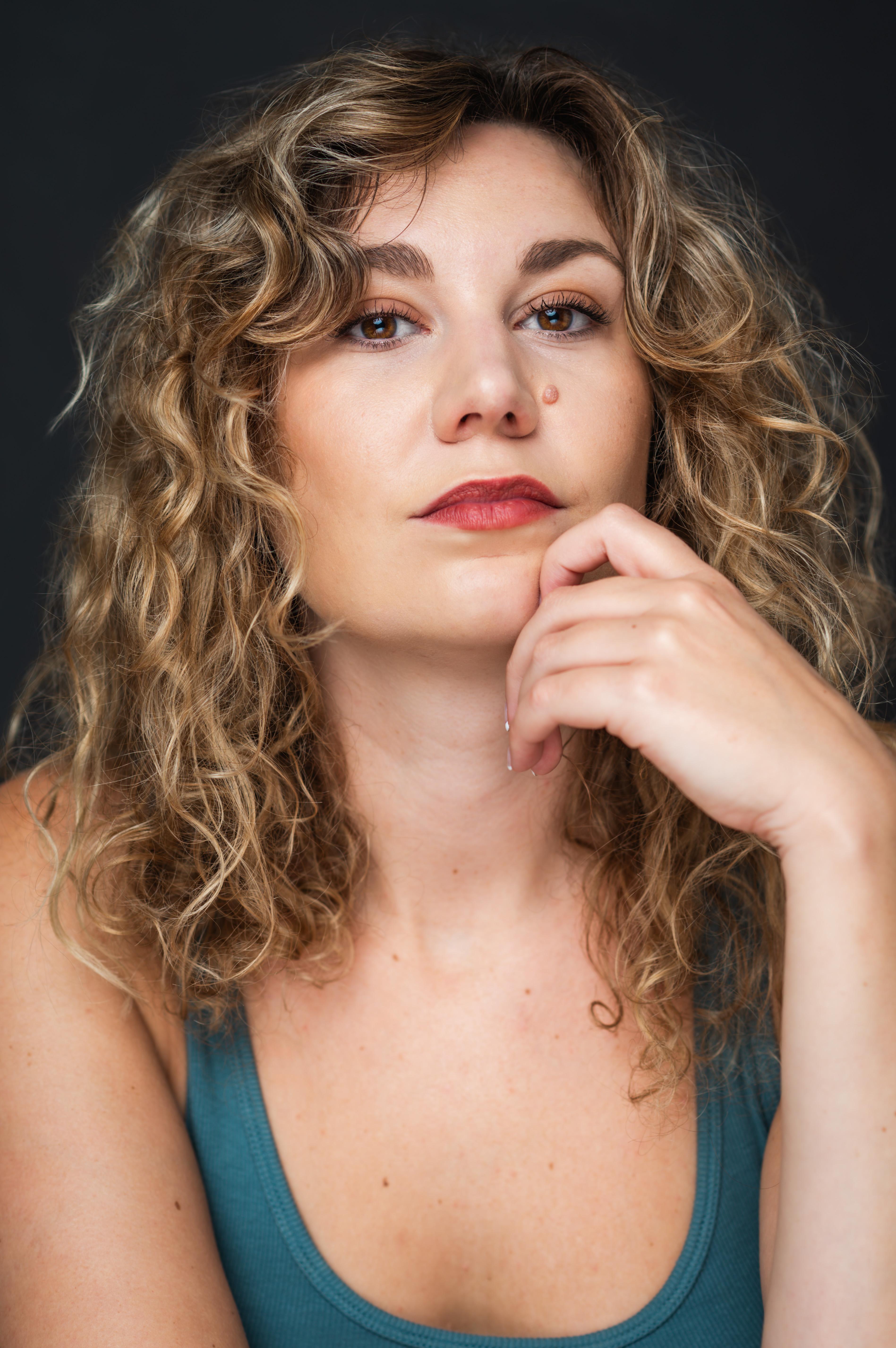 actor Ali Froggatt large photo