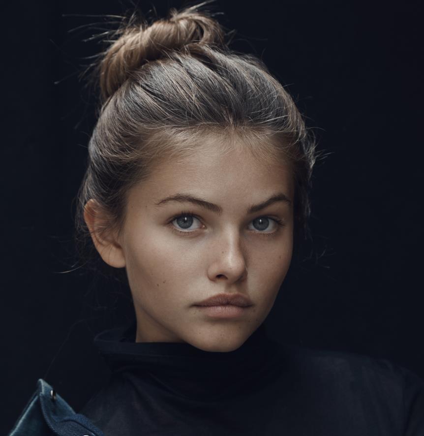 actor Thylane Blondeau large photo