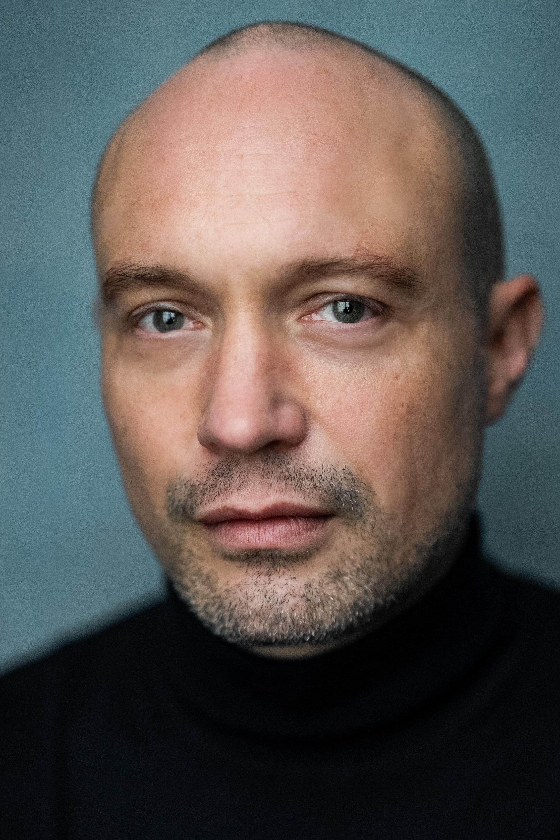 actor Guy Faulkner large photo