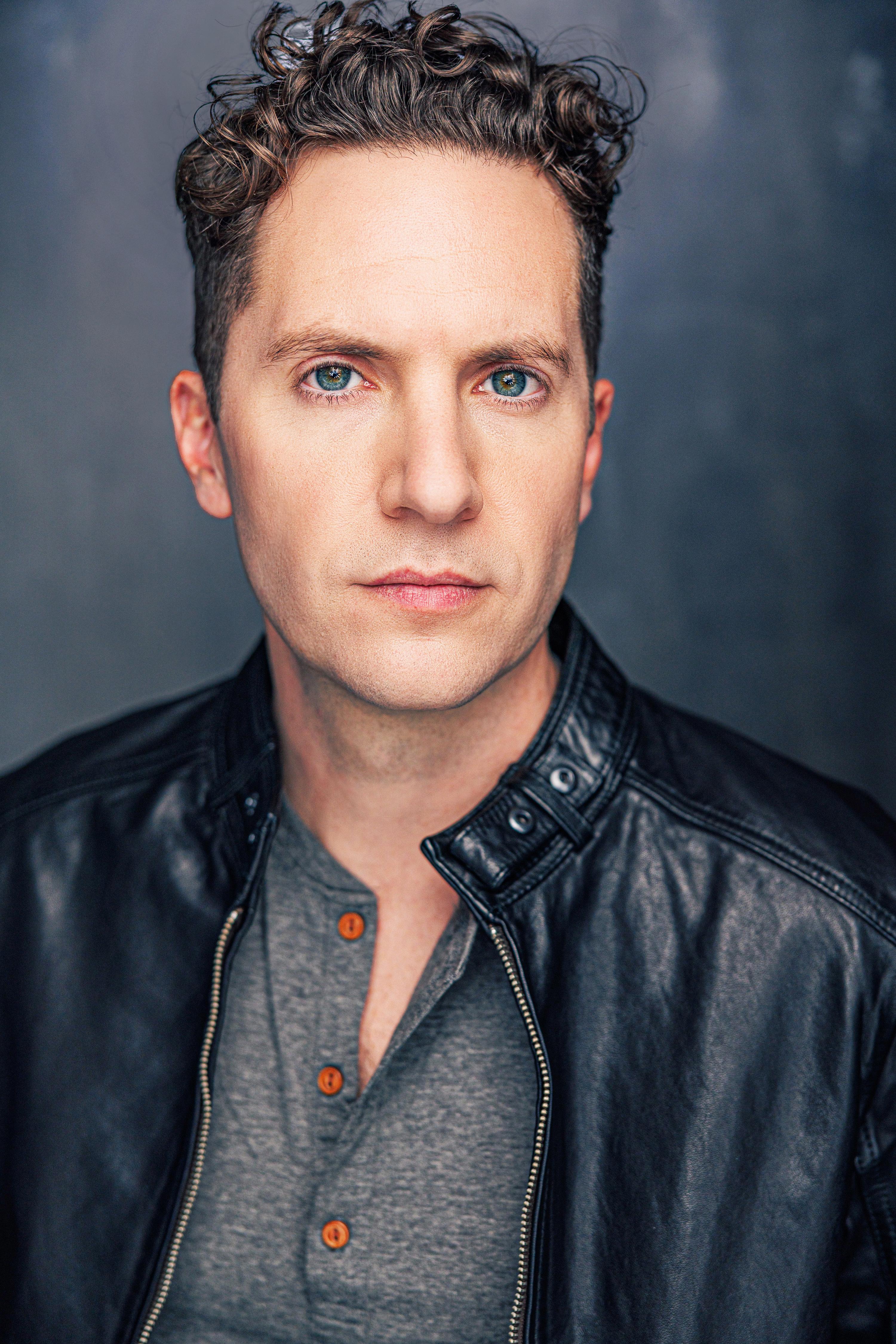 actor Andrew Goetten large photo