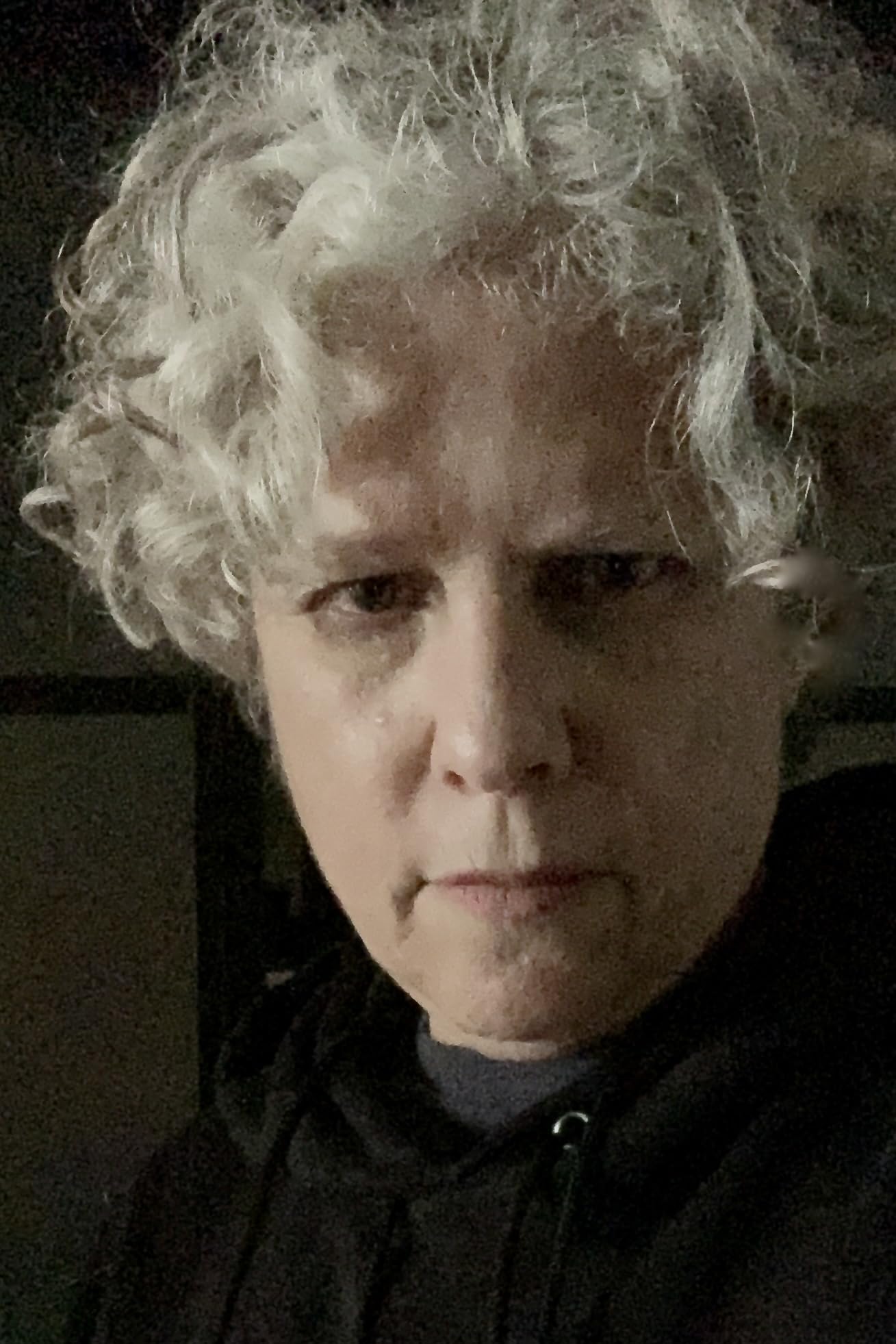 actor Karen Maseng large photo