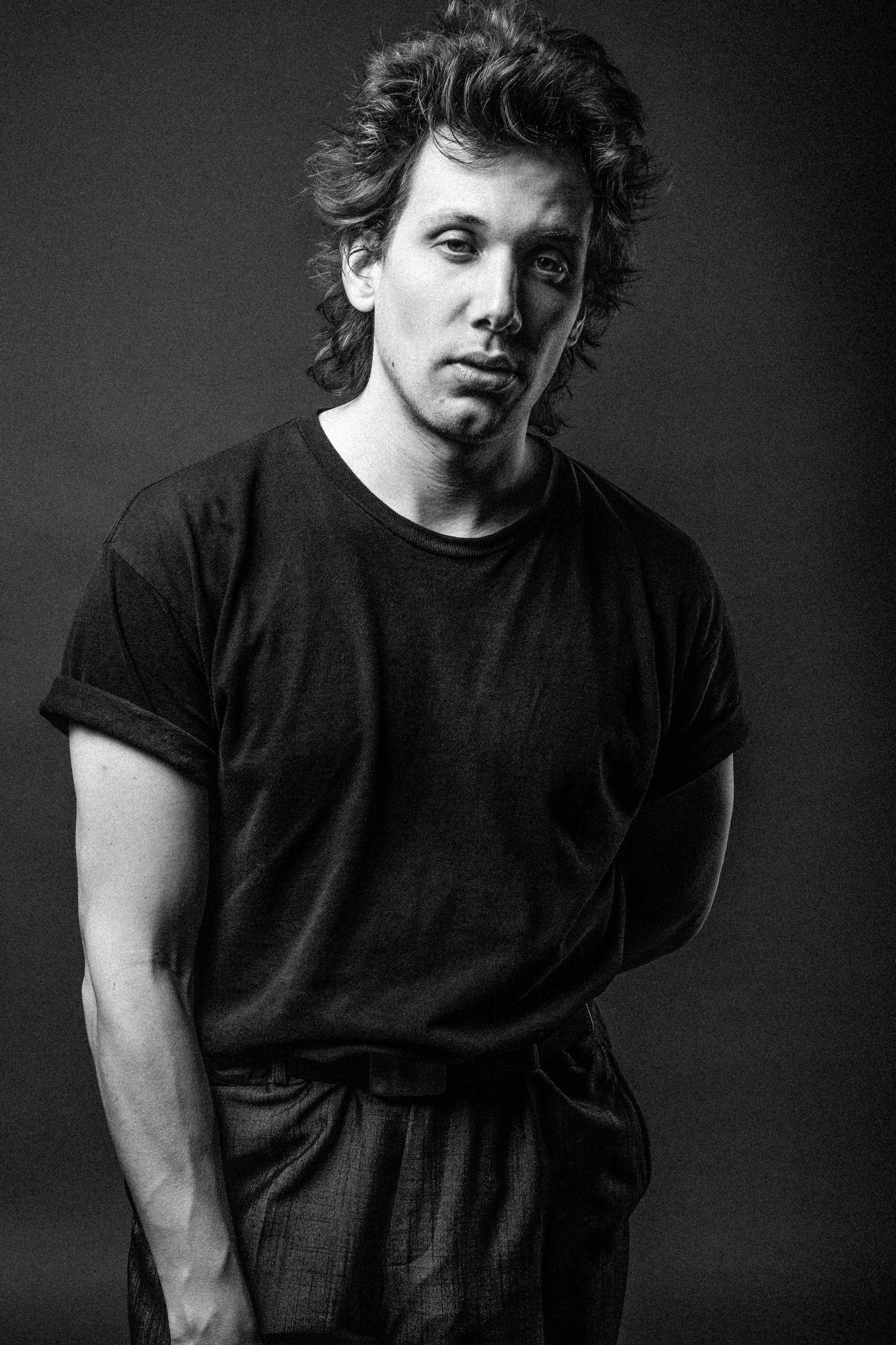 actor Evan Rissi large photo