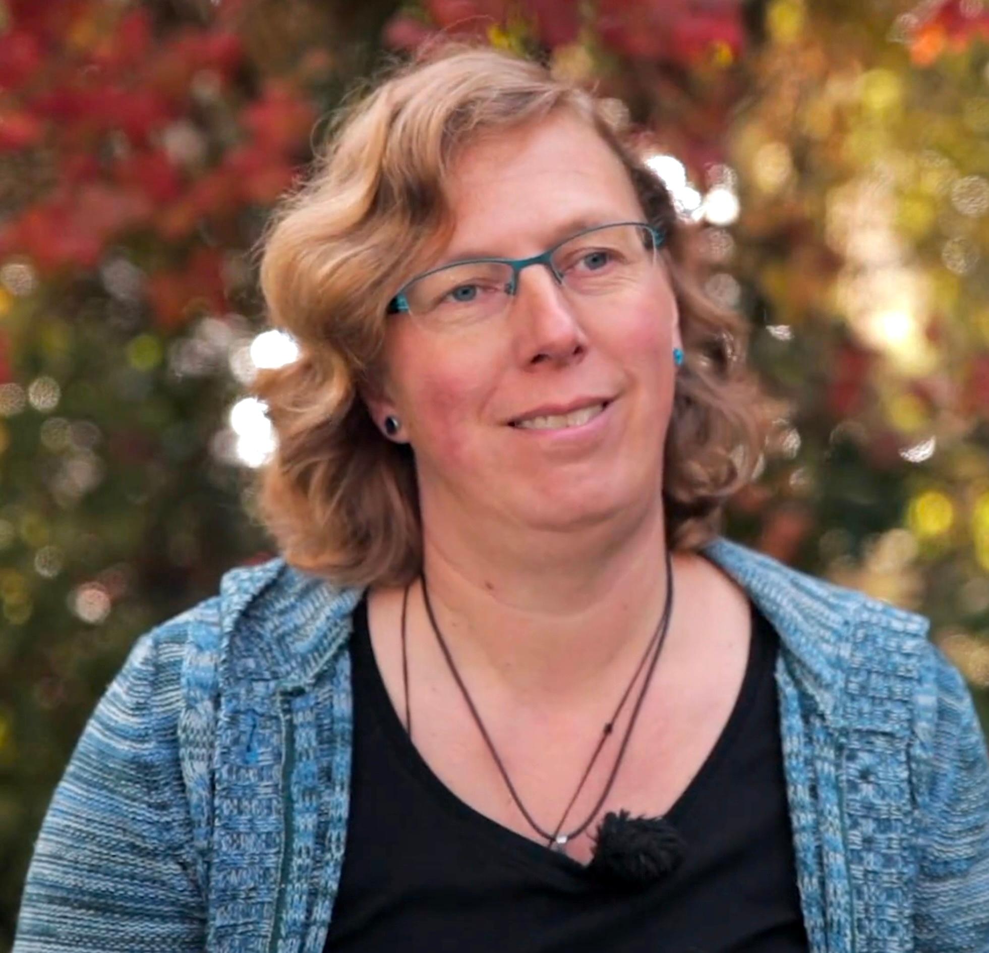 actor Sharon Stevens large photo