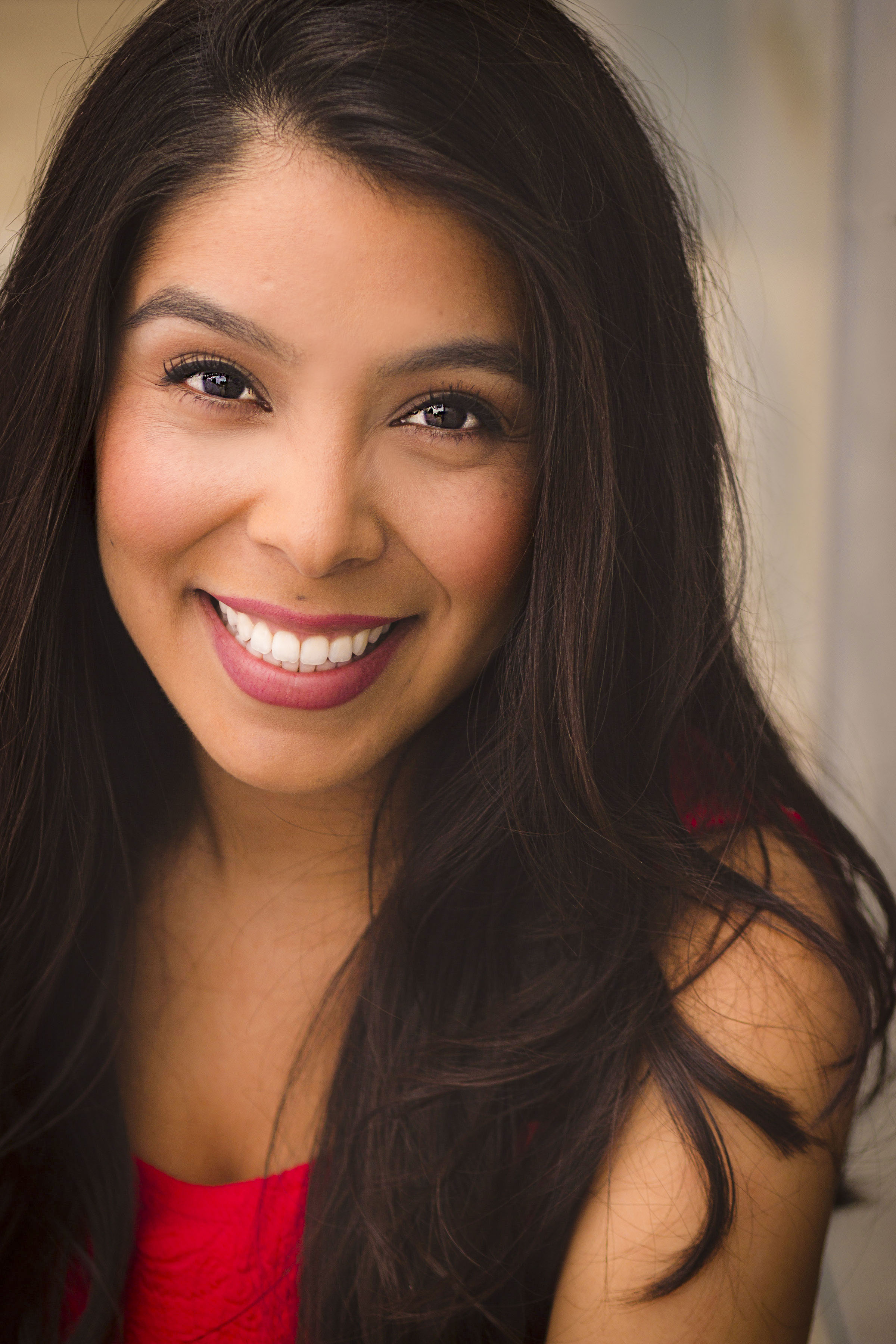 actor Yvette Angulo large photo