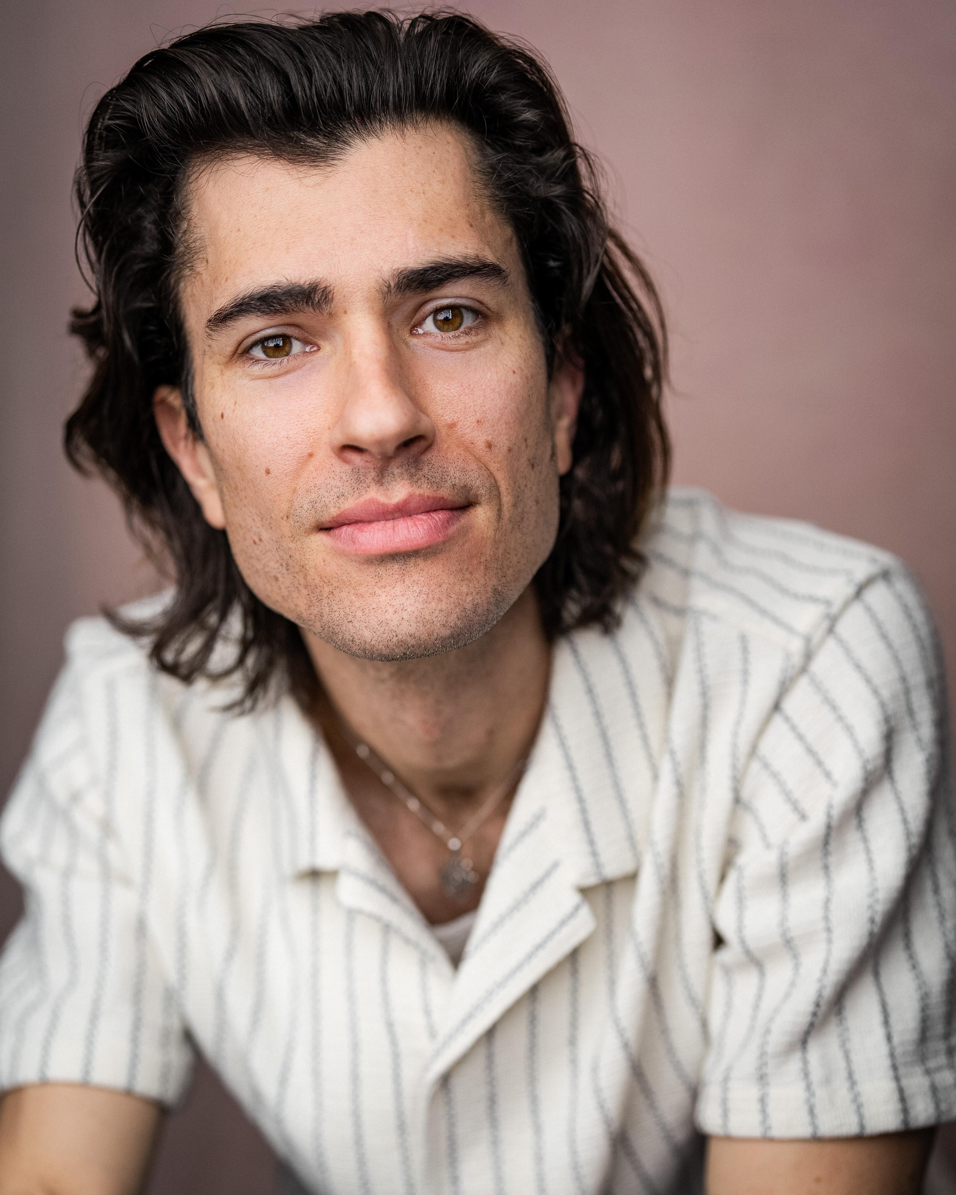 actor Danny Houk large photo