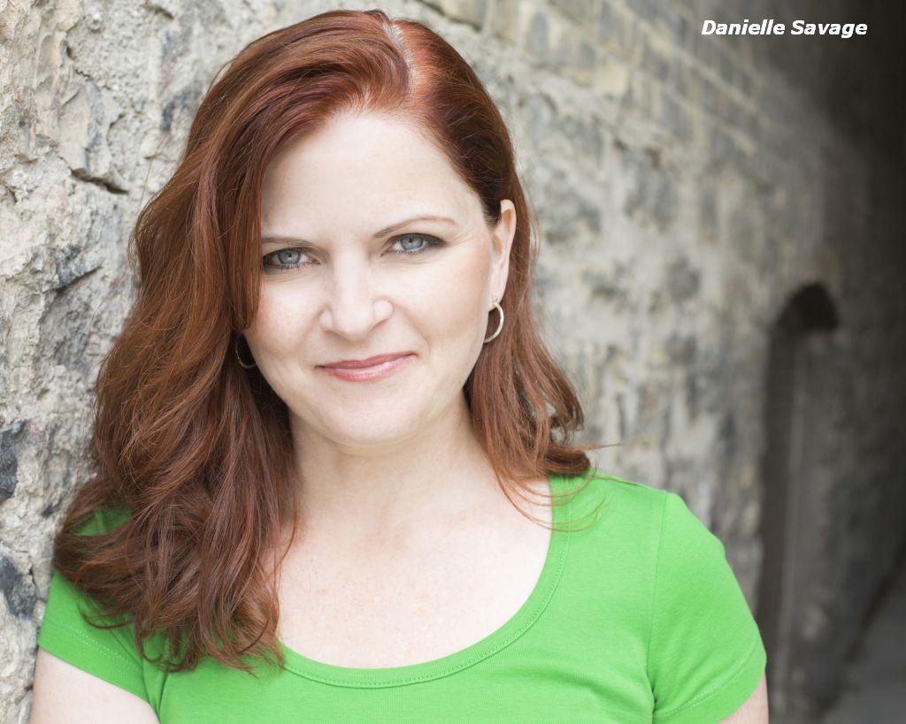actor Danielle Savage large photo