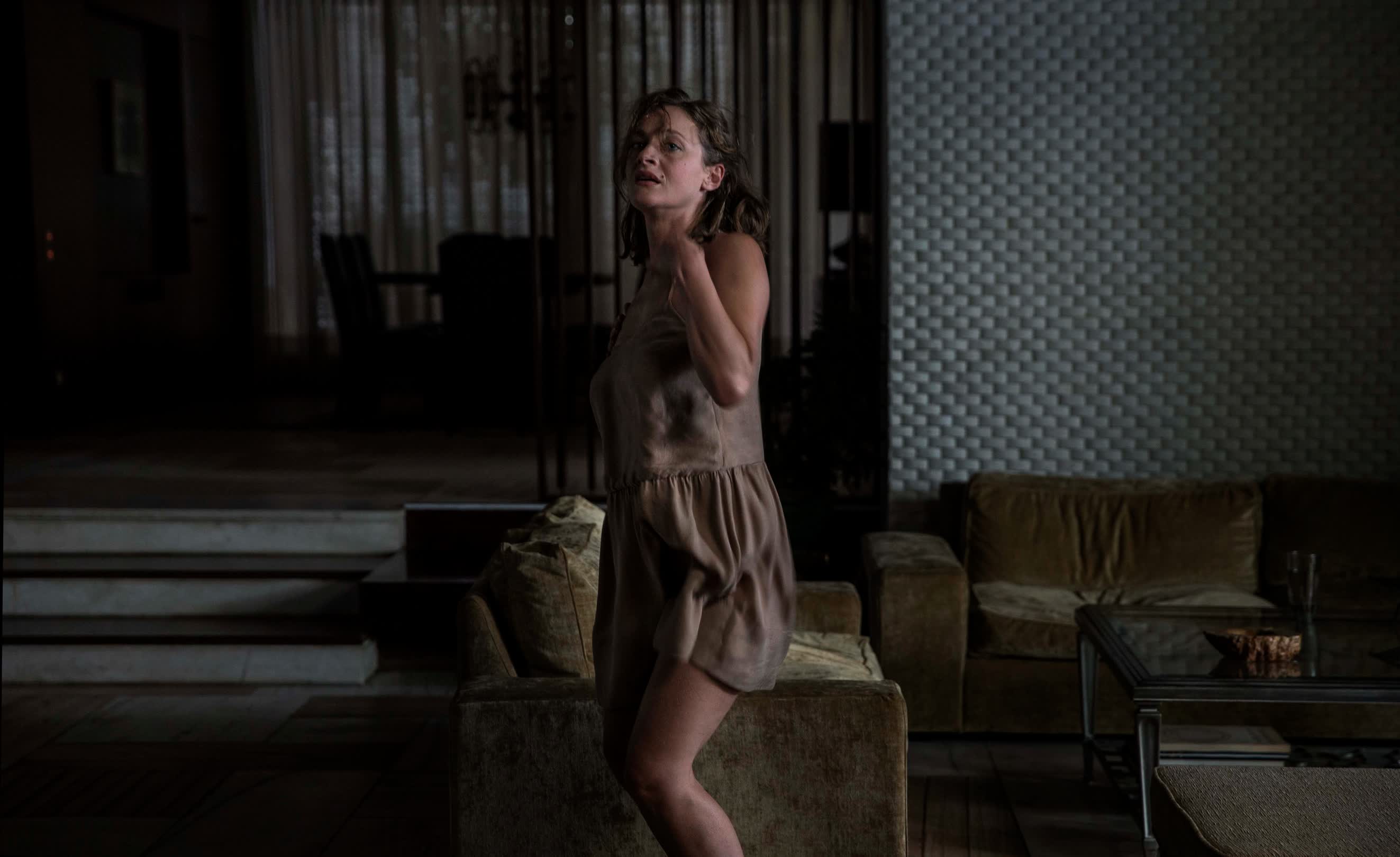 actor Eleni Roussinou large photo