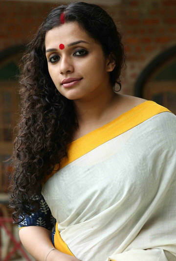 actor Ann Augustine large photo