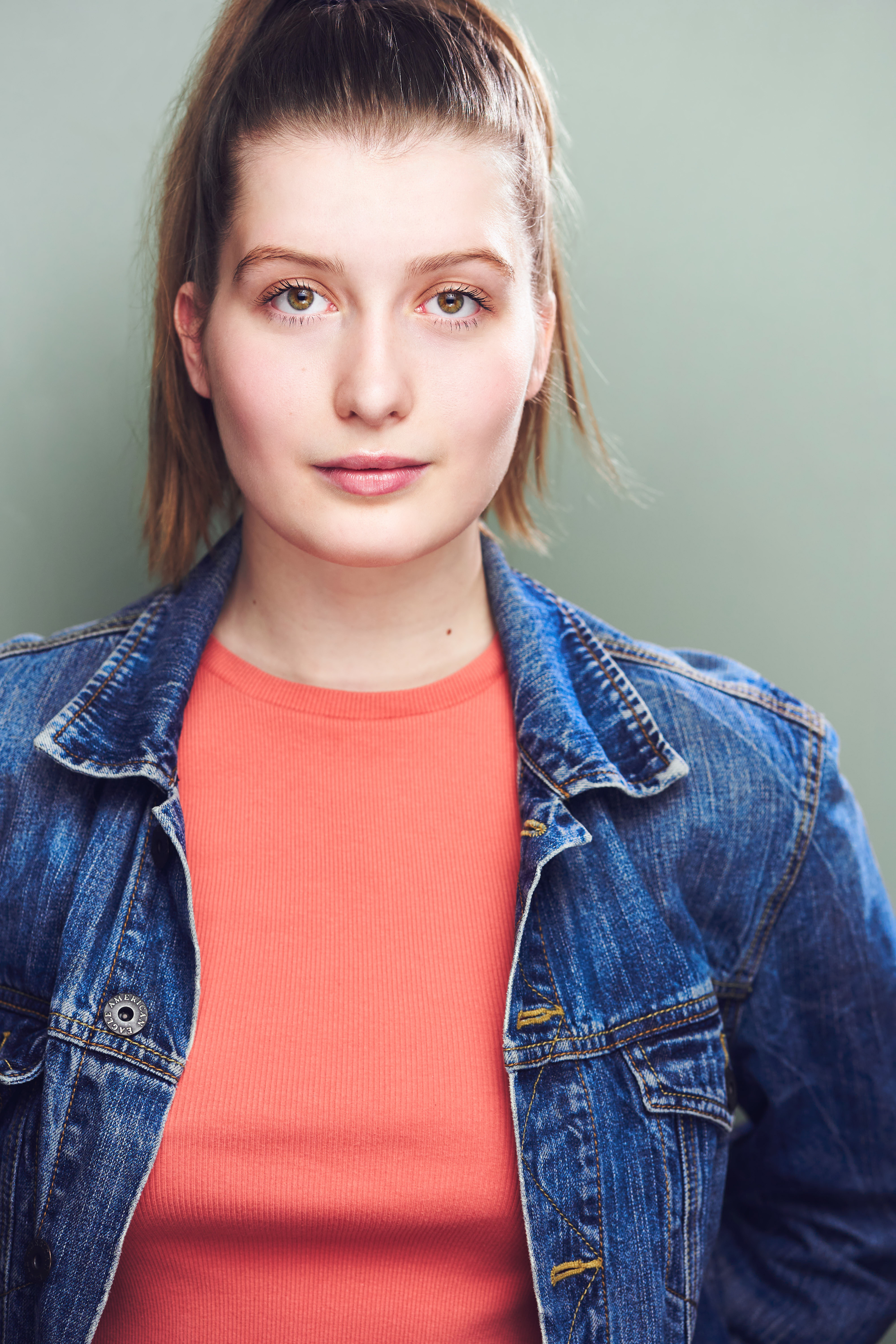 actor Tarina Milo large photo