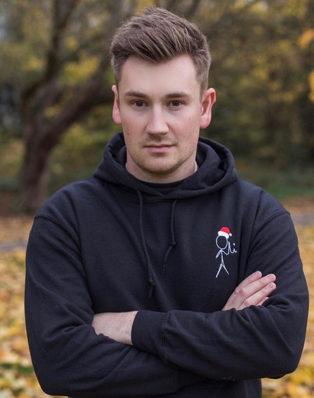 actor Oli White large photo