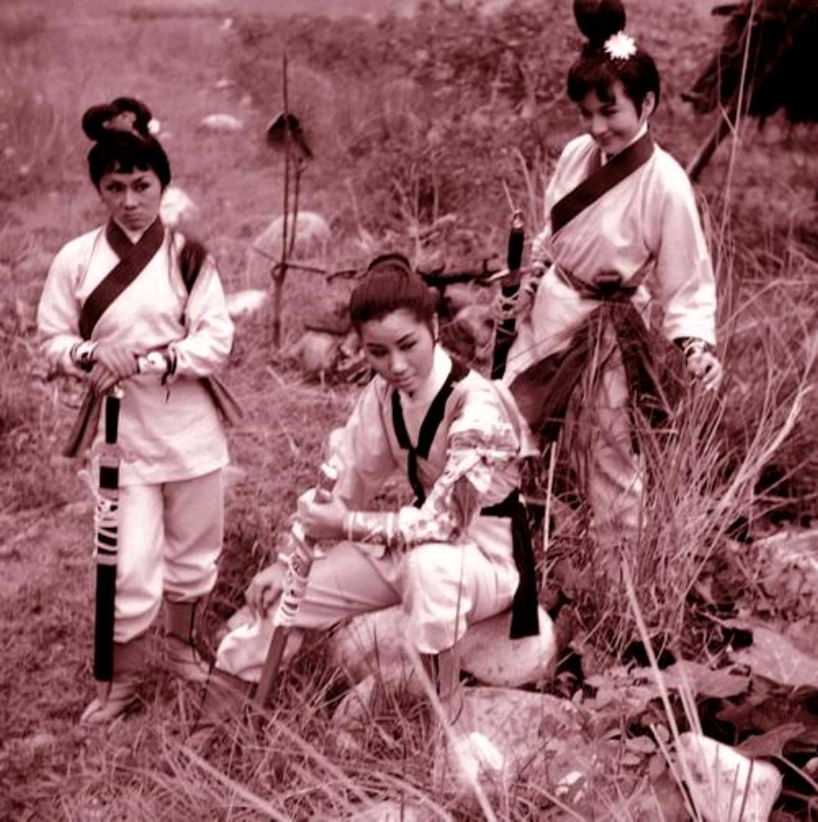 actor Mei Chin large photo