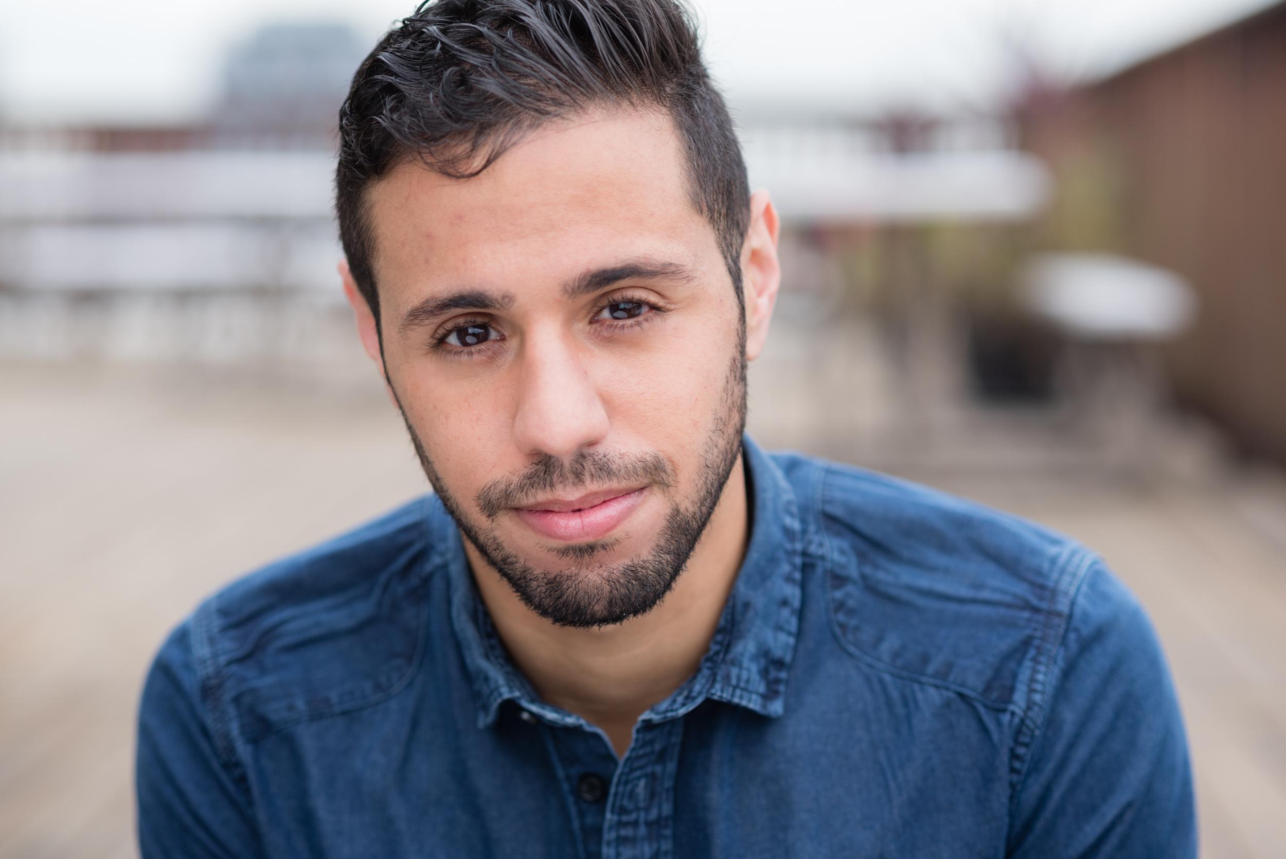 actor Elohim Peña large photo