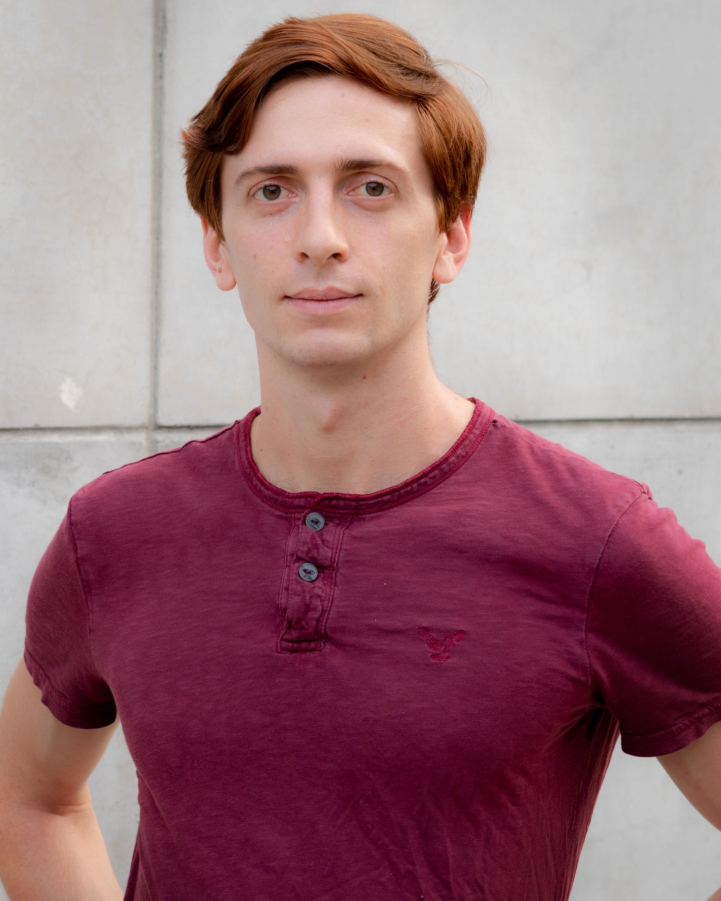 actor Logan Beveridge large photo