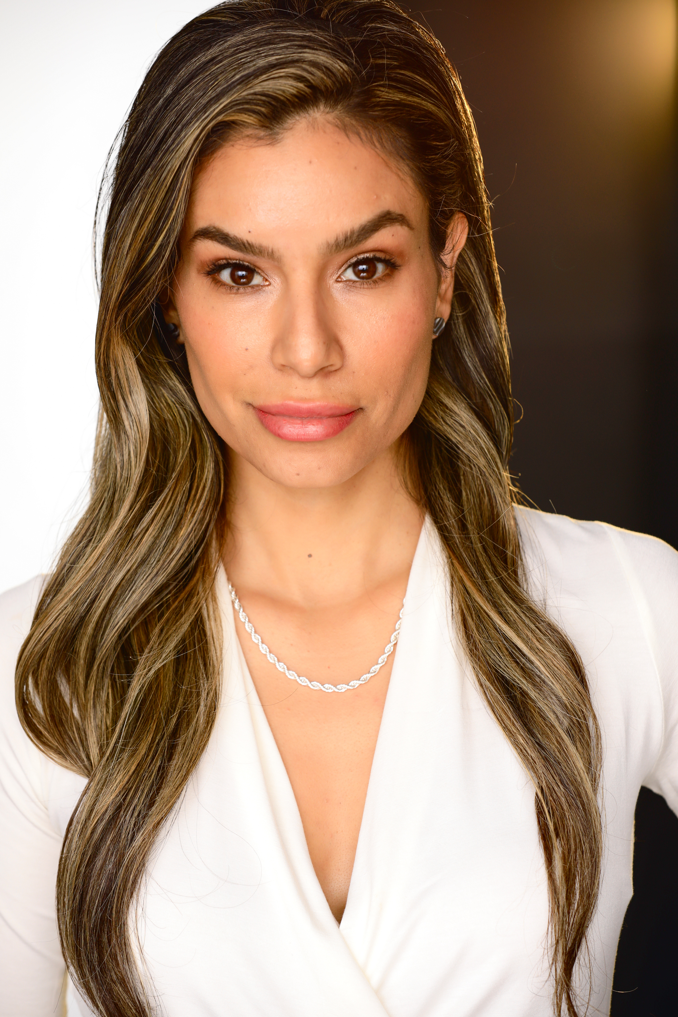 actor Sabina Chavez large photo