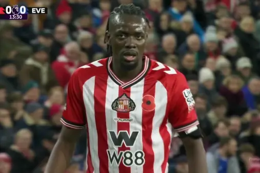 [Highlights] A warning shot! Traore's volley drifts wide of the goal