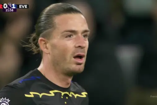 [Highlights] Bang! Grealish's long-range shot slams against the post