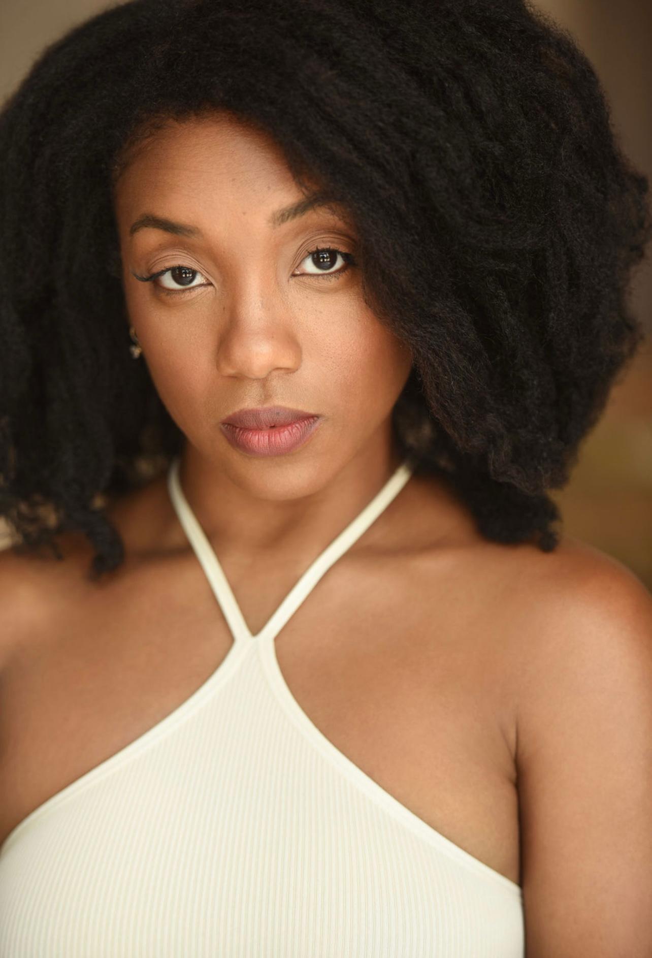 actor Danielle Renee Houston large photo