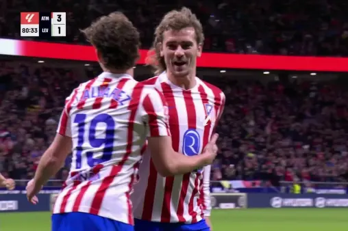 [Goal] What a display of quality! Griezmann's sharp follow-up shot completes brace