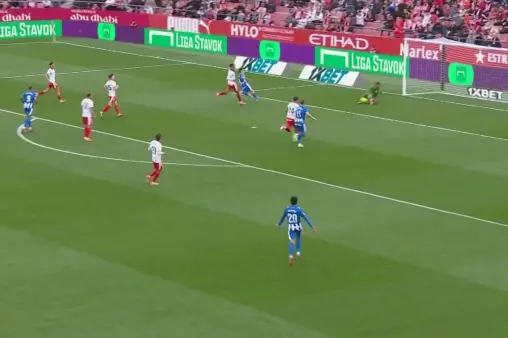 [Highlights] A merciful touch! Denis' close-range shot blocked by the goalkeeper