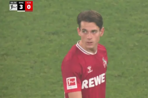 [Highlights] So close! Kaminski's edge-of-the-box chip hits the crossbar