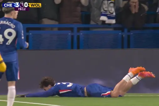 [Highlights] Pedro's shot saved, Giuly follows up and hits the post