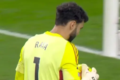 [Highlights] Brobbey's close-range shot denied by Raya's brilliant save