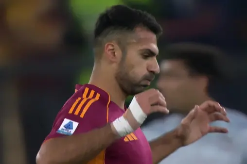 [Highlights] Celik meets Wesley's cross with a header, narrowly wide