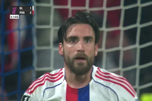 [Highlights] A narrow escape! Tagliafico's late run shot hits the post