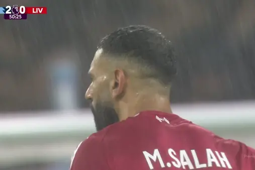 [Highlights] Gravenberch's through ball, Dias makes a last-ditch tackle to deny Salah's one-on-one