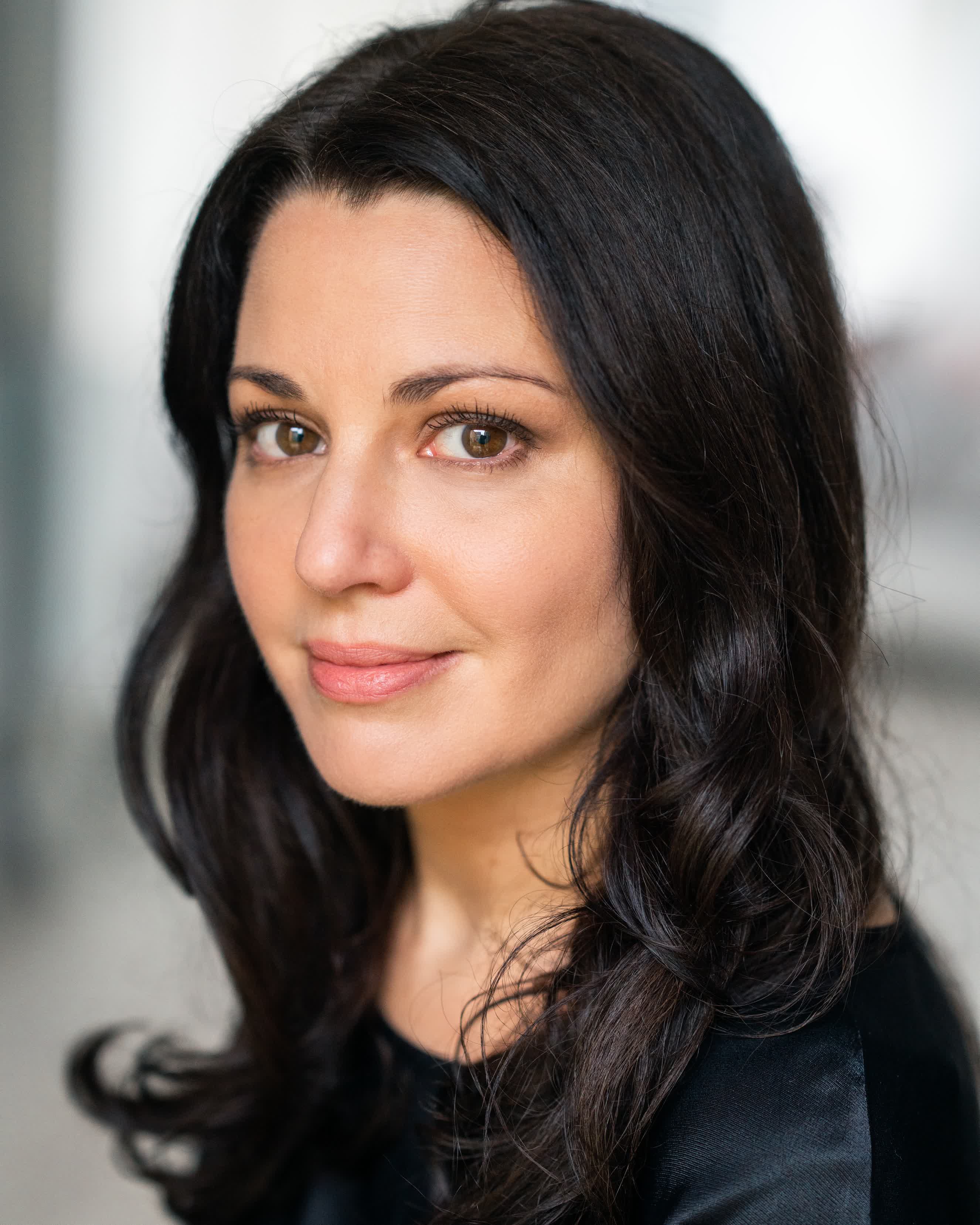 actor Sofia Zouagui large photo