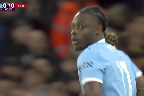 [Highlights] Bullish charge! Doku gets the ball on the right and surges forward, Wirtz can't hold him back