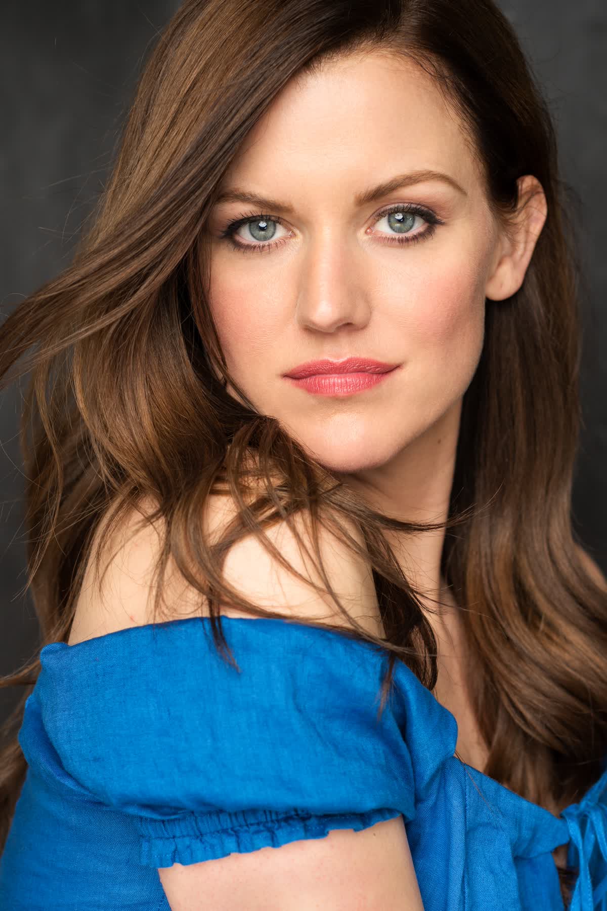 actor Mandy Simpson large photo