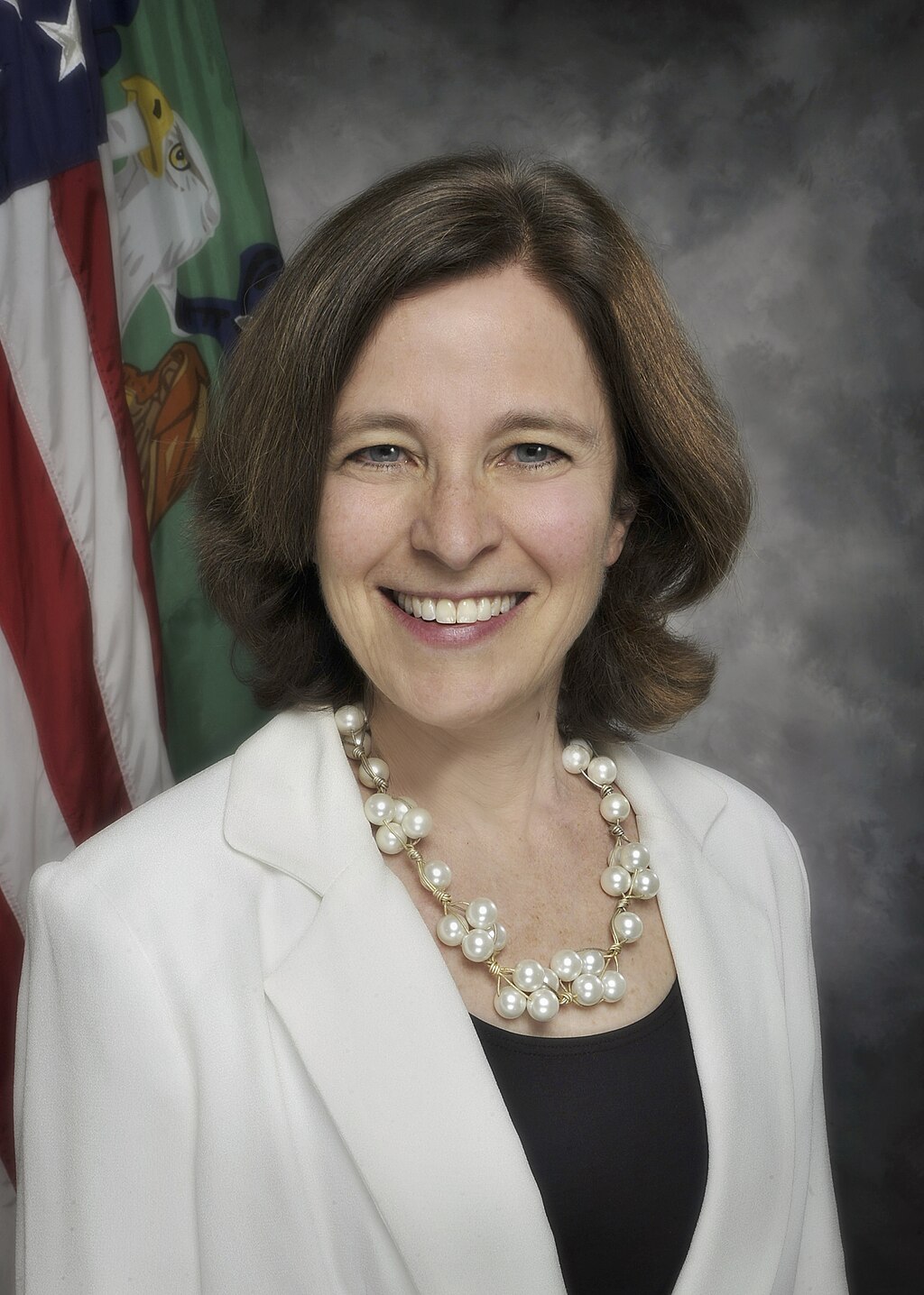 actor Sarah Bloom Raskin large photo