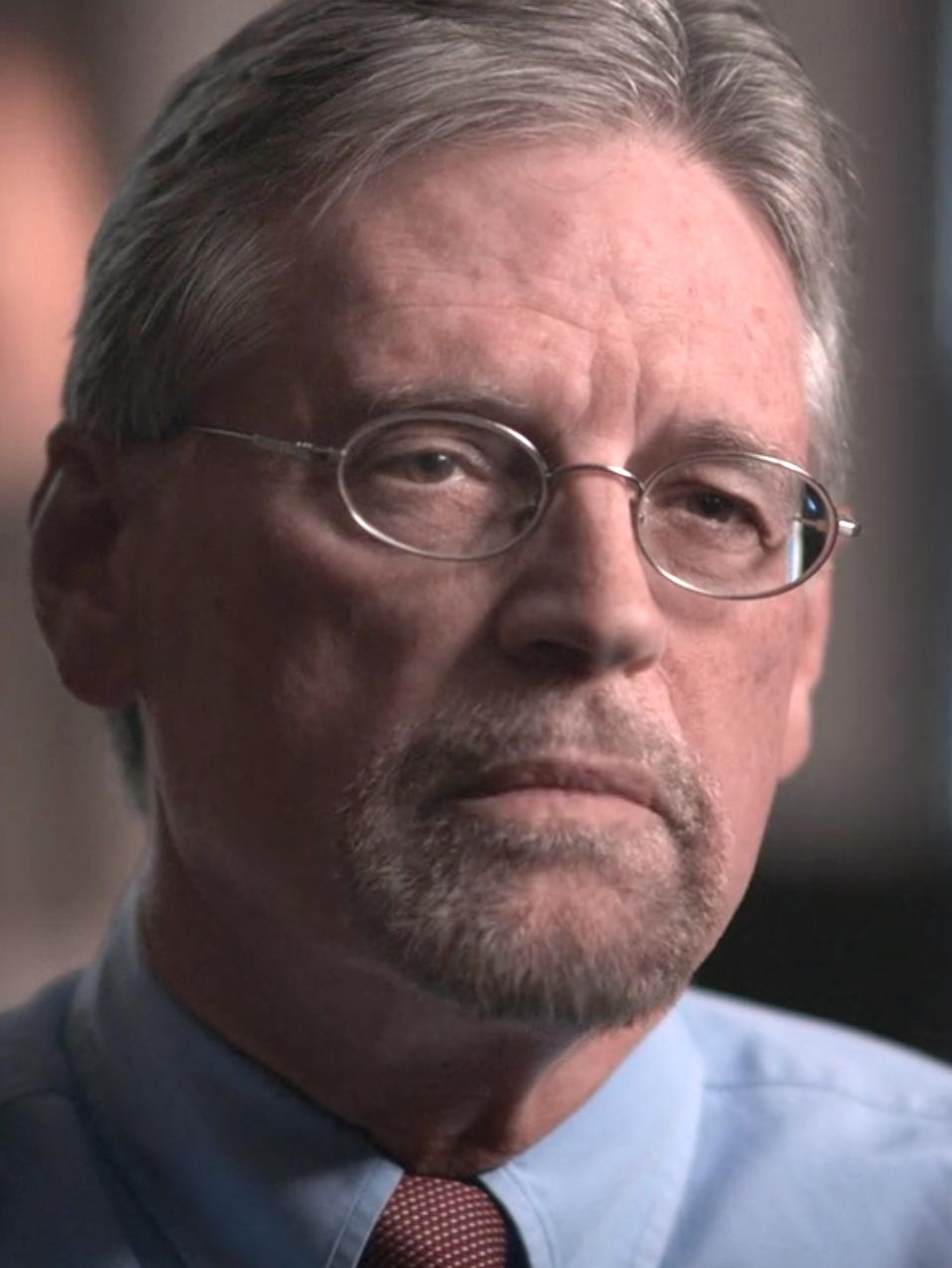 actor Stuart Wright large photo