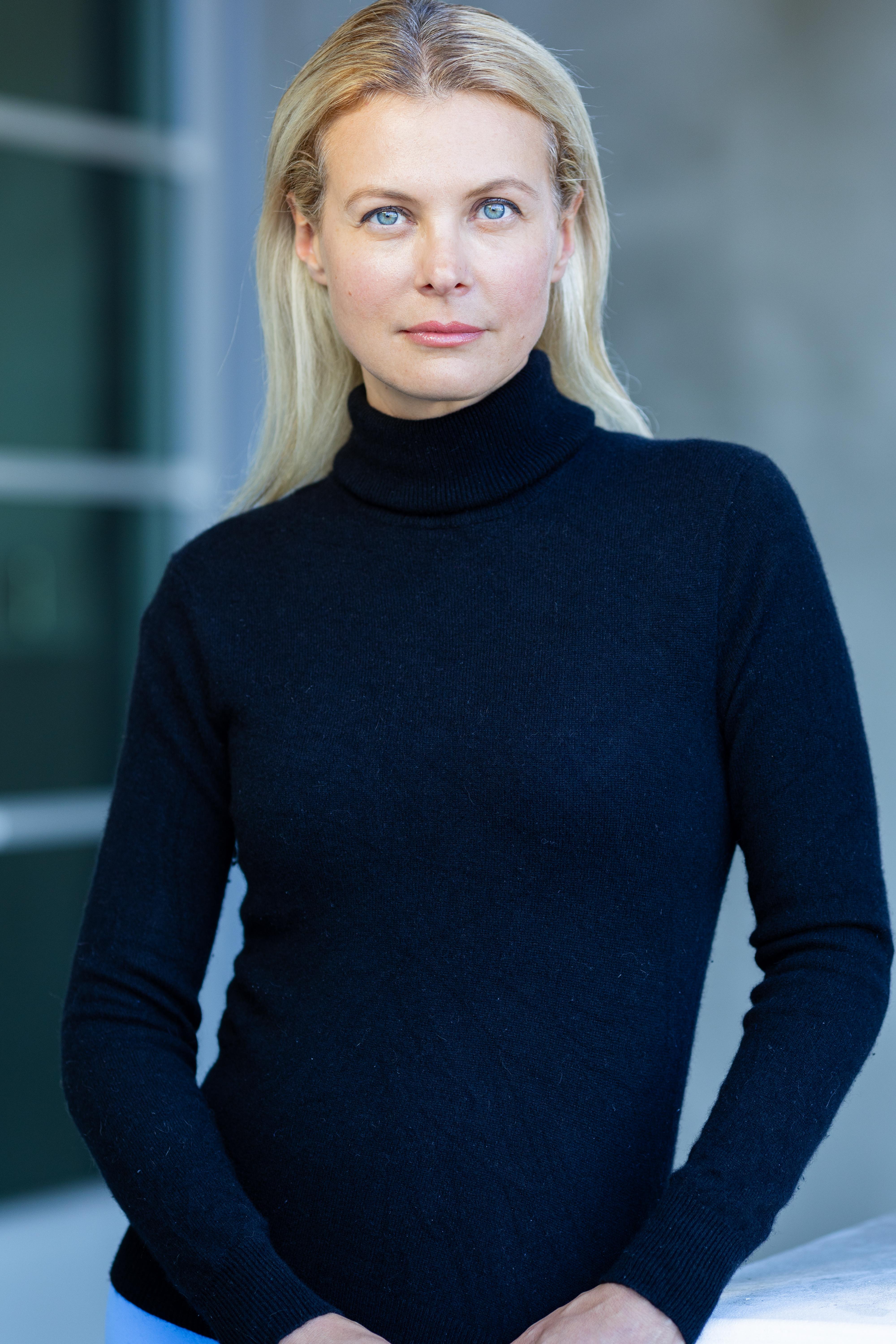 actor Jess Martin large photo