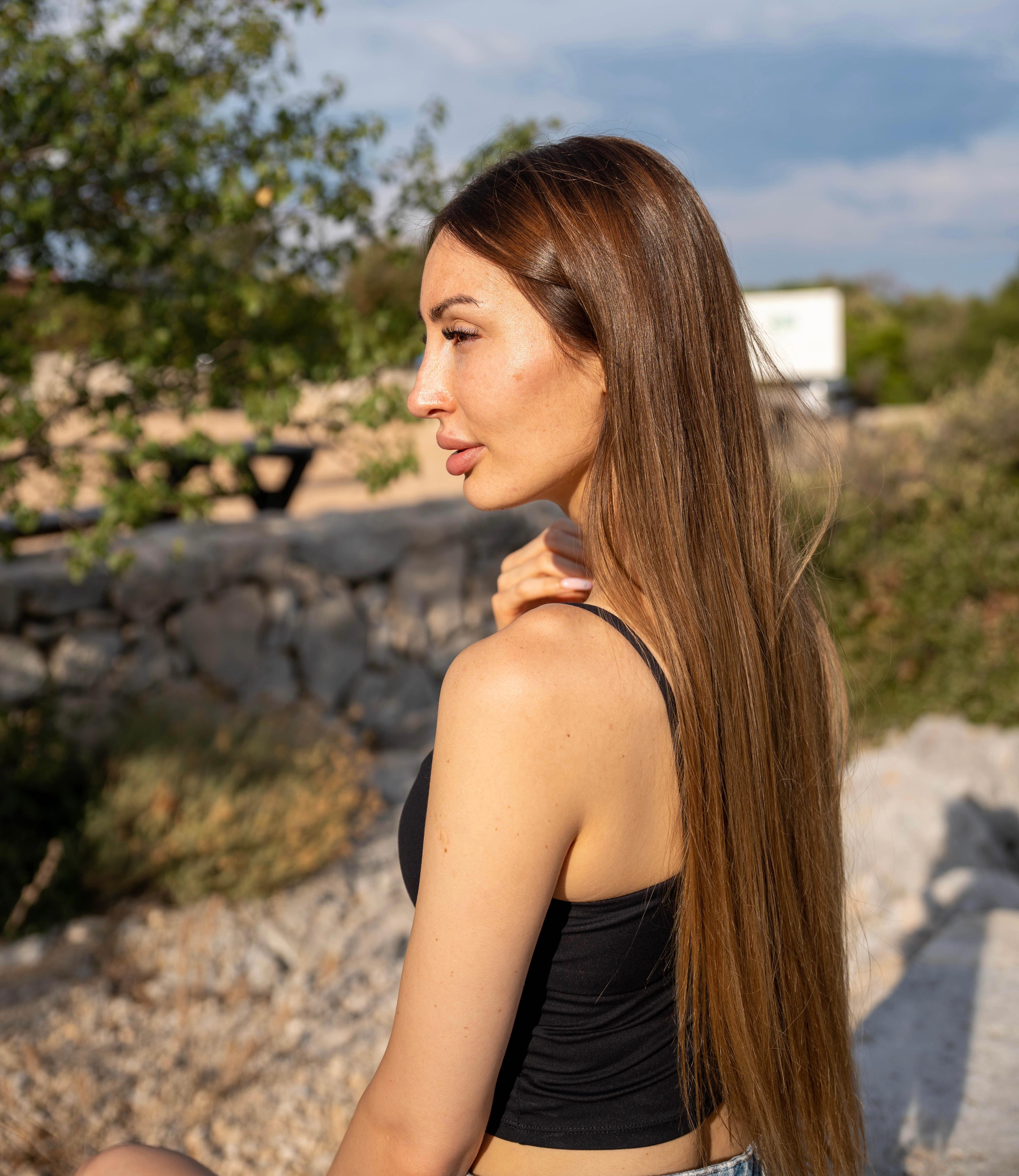 actor Emma Lovett large photo