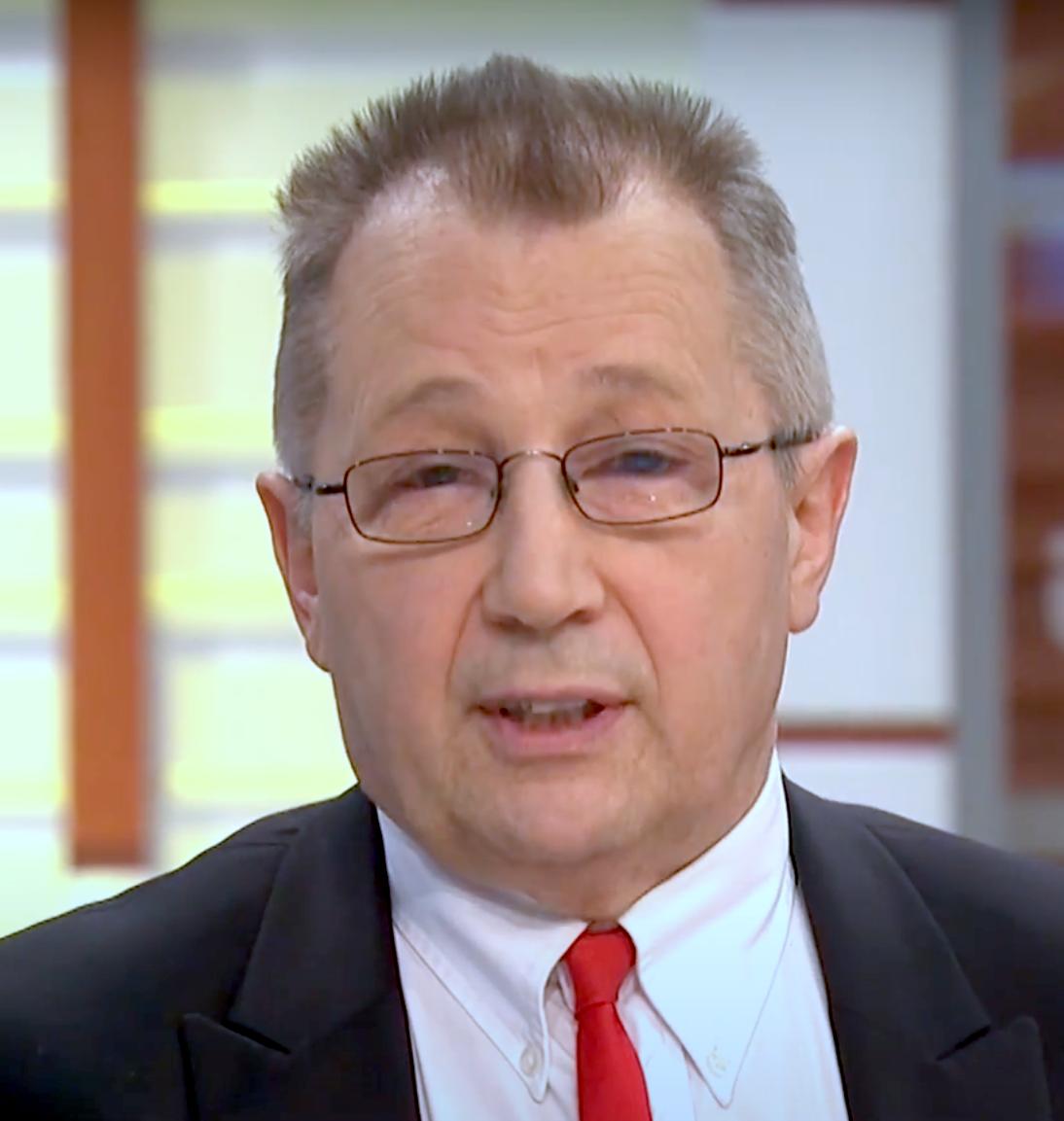 actor David Holmes large photo