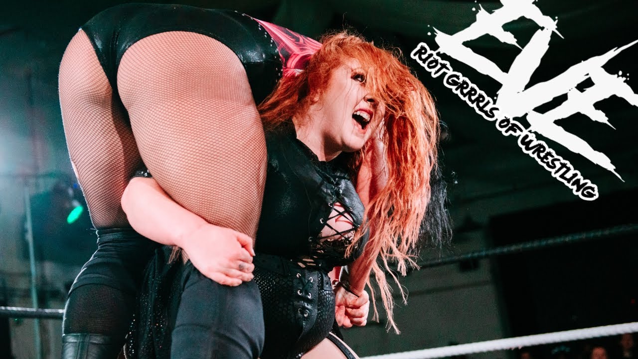 IT'S A FIGHT! Nightshade vs Lucy Sky - EVE Women's wrestling background