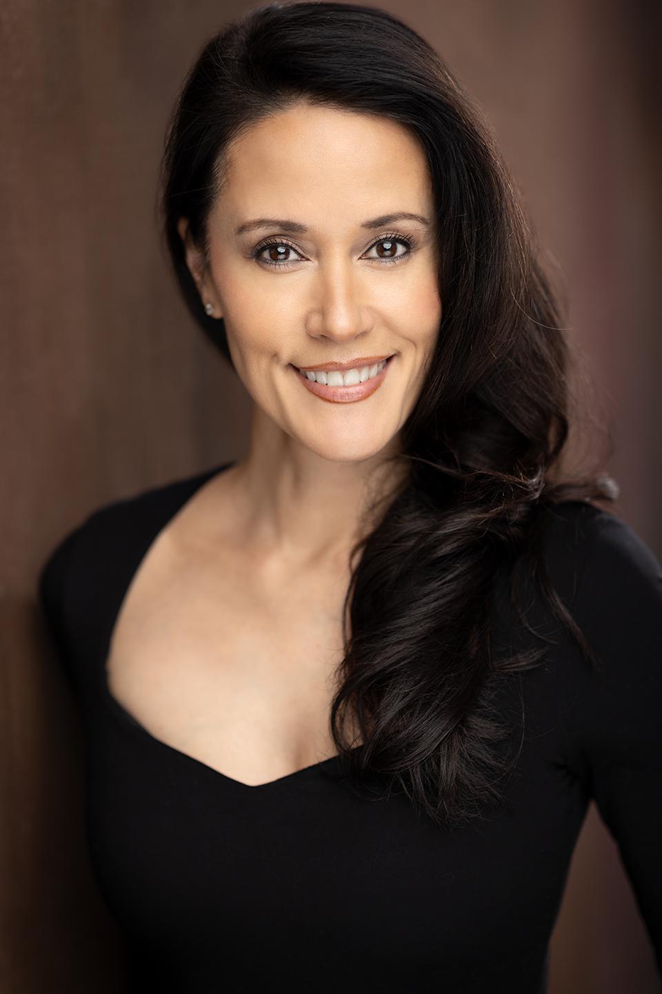 actor Theresa Coombe large photo