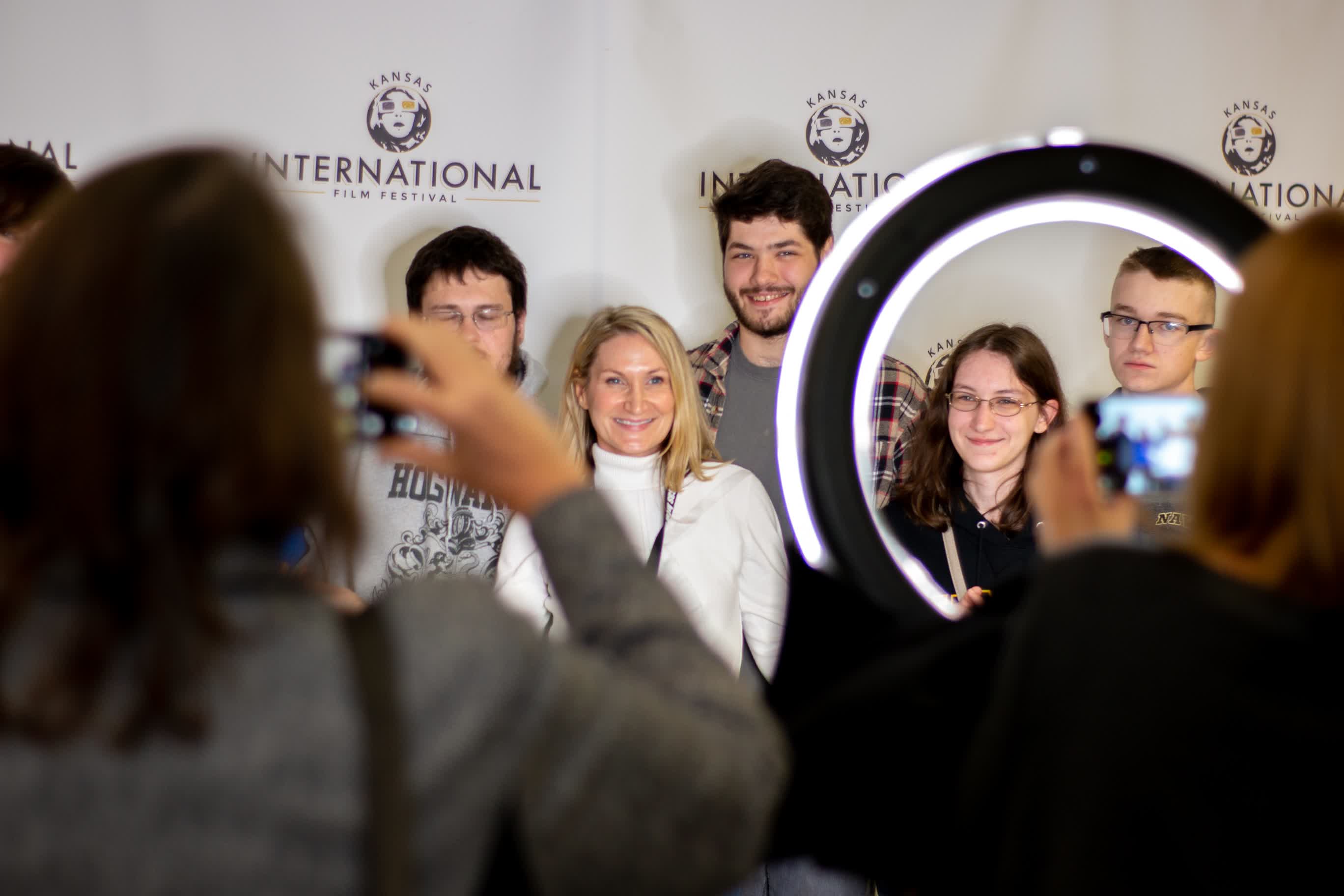 actor Kelli Joan Bennett large photo