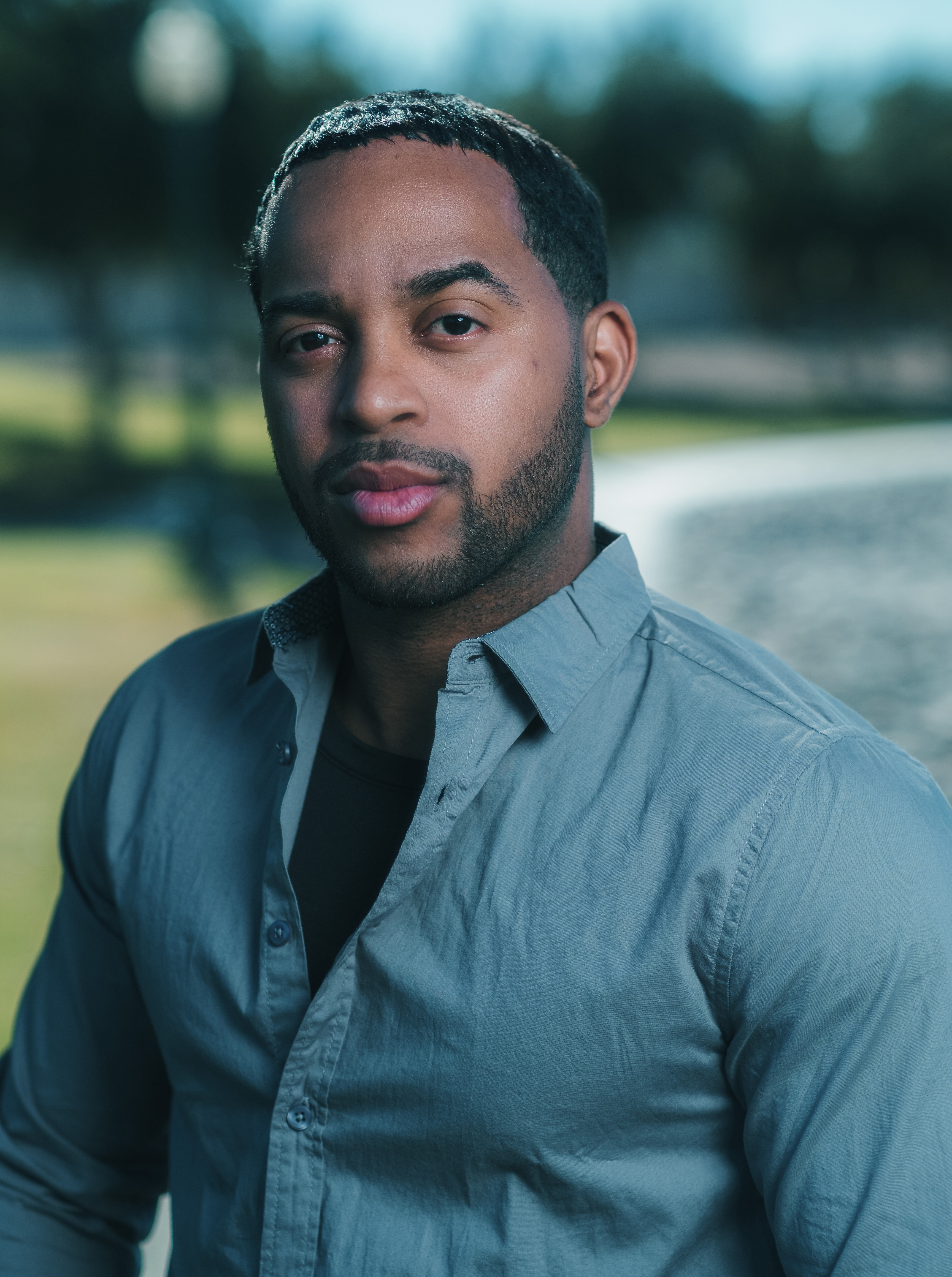 actor Myti Brown large photo