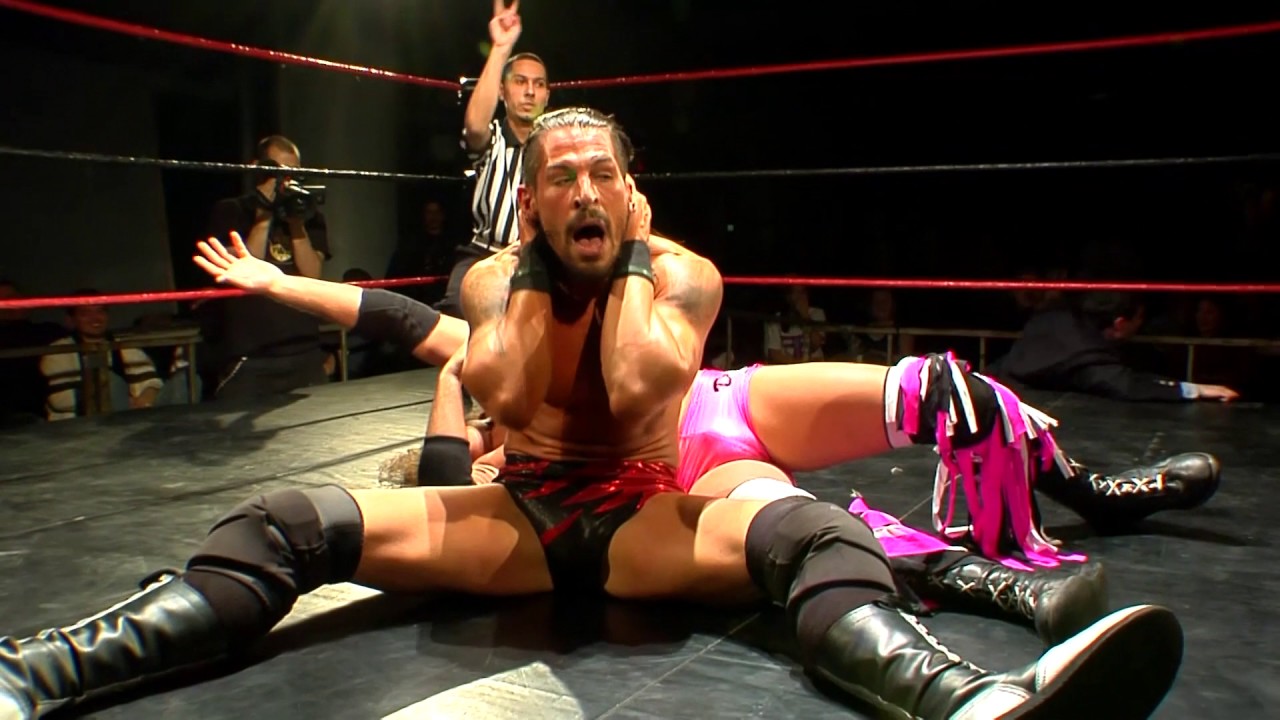 FWE Haastility (12/17/11) - FWE Tri-Borough Tournament Final - Johnny Knockout vs Damien Darling backdrop