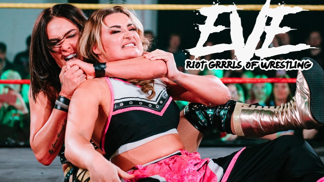 Sadie Gibbs vs Emersyn Jayne - EVE - Women's Wrestling background