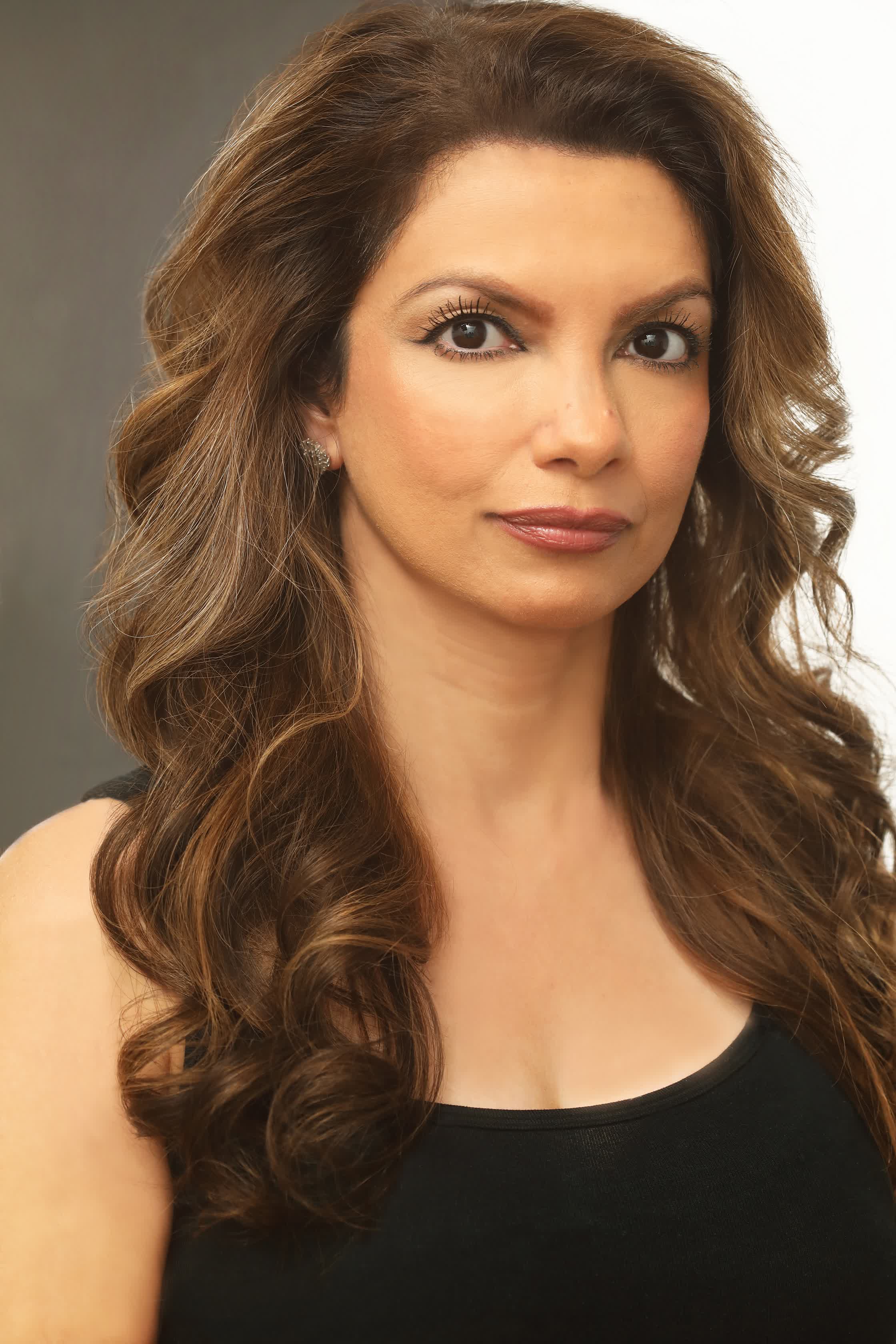 Zarghoona Razi
