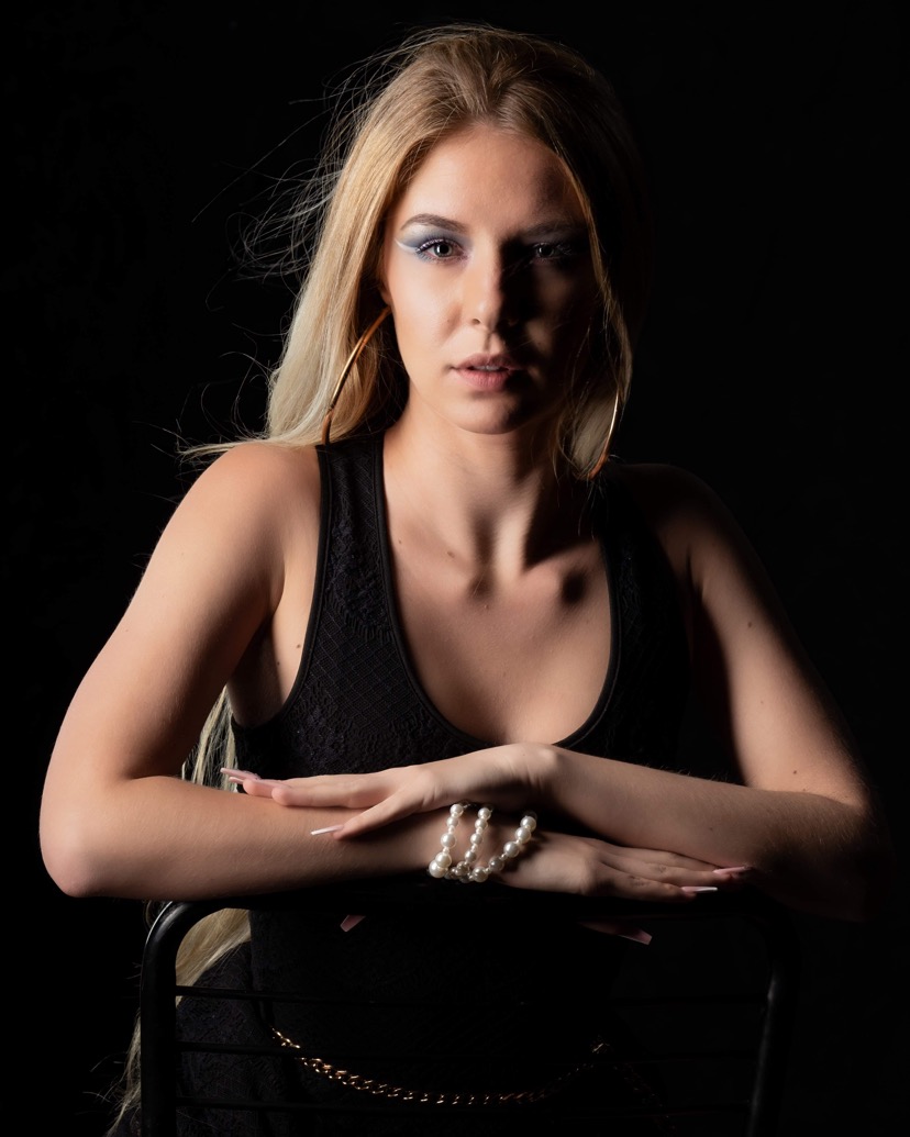 actor Becca Anne large photo