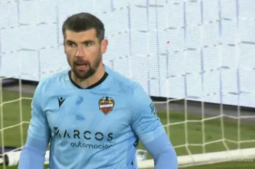 [Highlights] Goalkeeper saves! Bertrán's close-range tackle shot, Mathew Ryan makes a great save