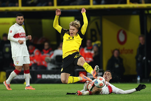 Borussia Dortmund vs Stuttgart Full Match Replay and Highlights