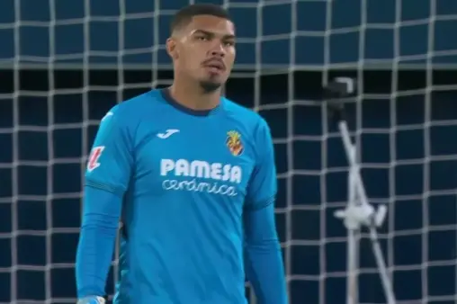 [Highlights]玩火再救火！路易斯·儒尼奥尔出球失误 随后封堵对方近距离射门