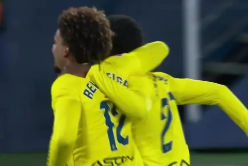 [Goal] Take the lead again! Buchanan's low cross into the box, Oluwaseyi flicks home with a heel