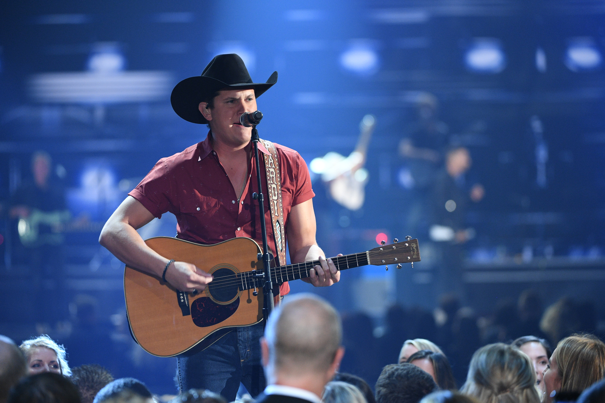 actor Jon Pardi large photo